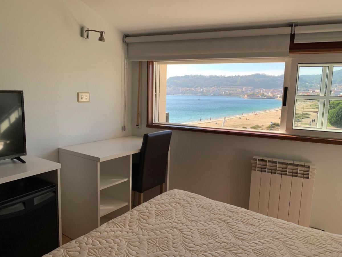 Hotel Playa Cangas do Morrazo Bagian luar foto