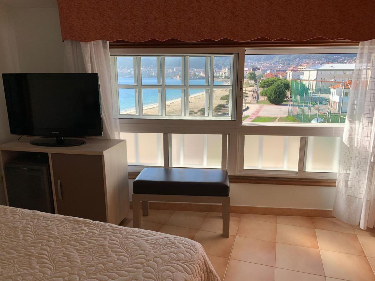 Hotel Playa Cangas do Morrazo Bagian luar foto