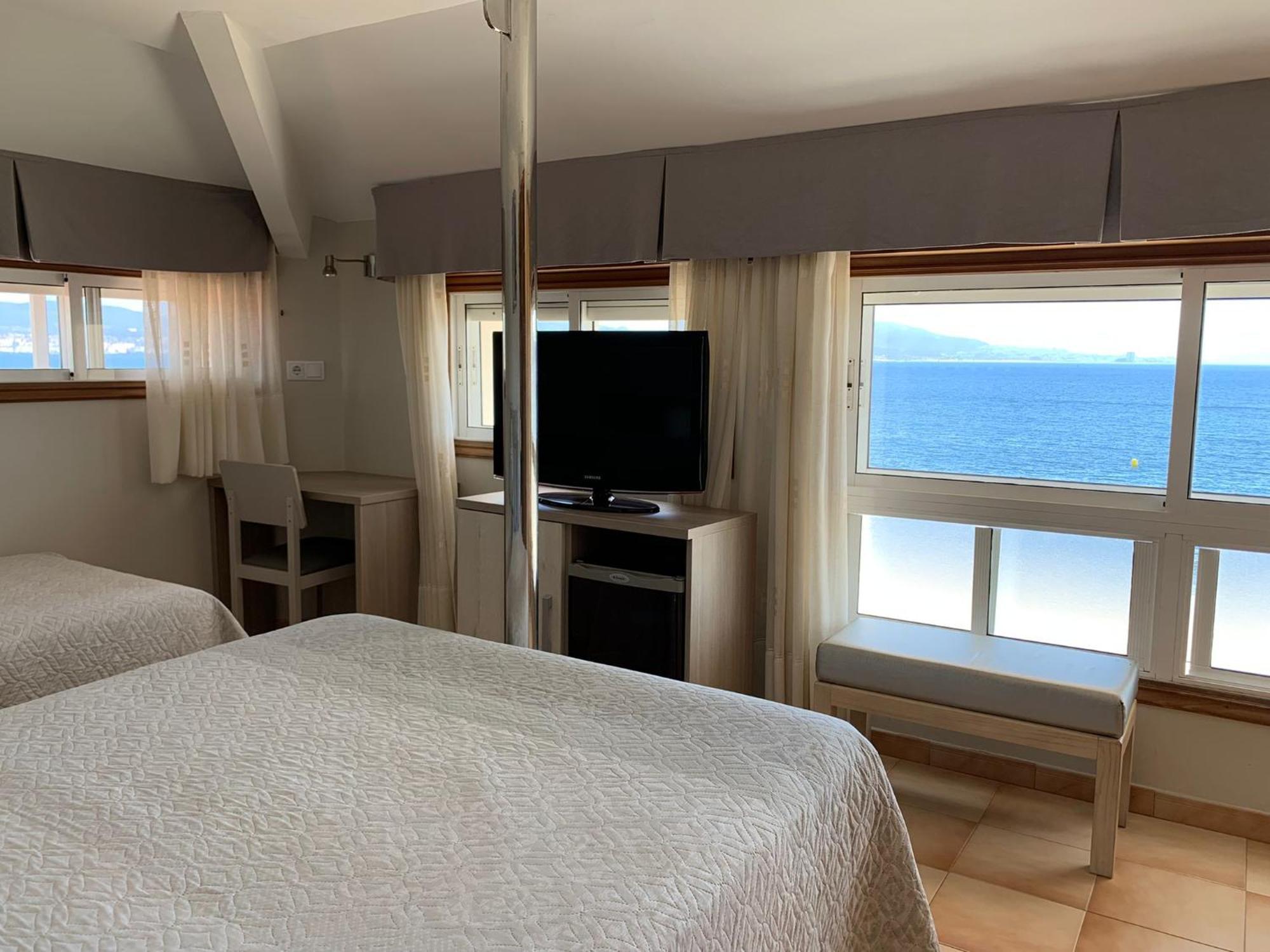 Hotel Playa Cangas do Morrazo Bagian luar foto