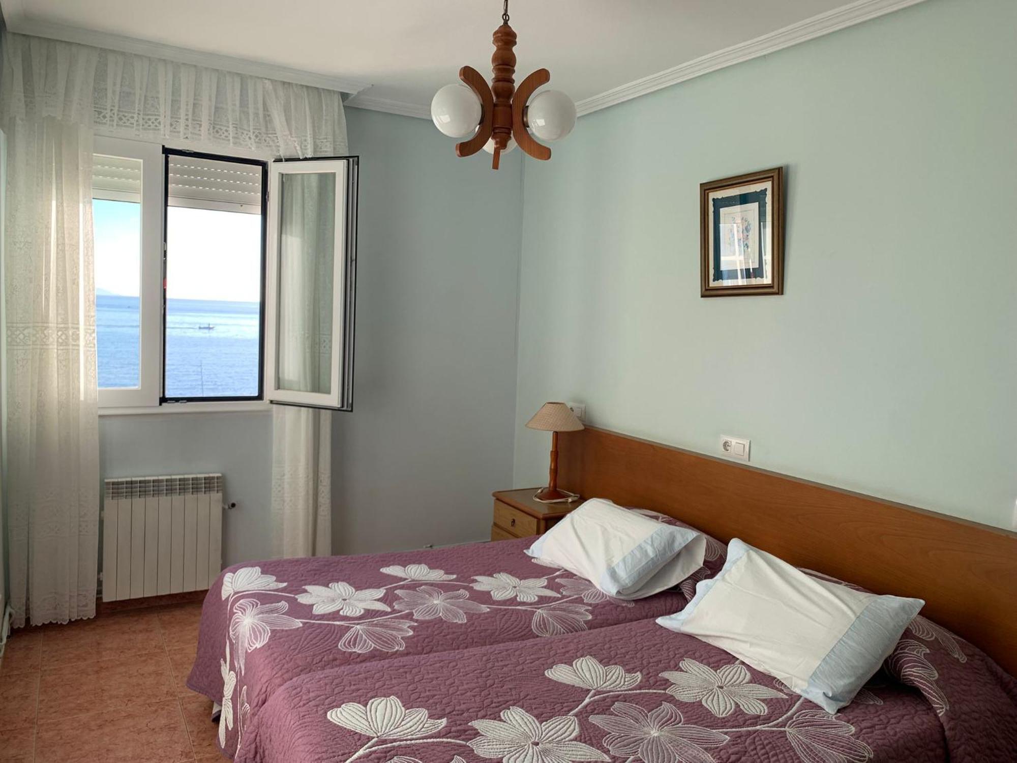 Hotel Playa Cangas do Morrazo Bagian luar foto