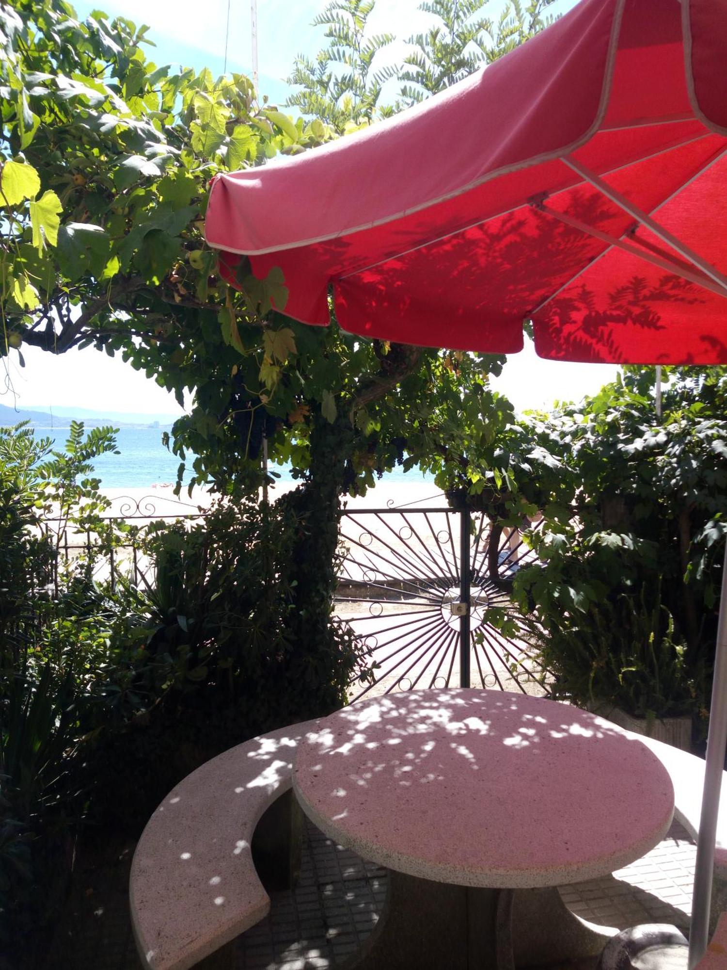Hotel Playa Cangas do Morrazo Bagian luar foto