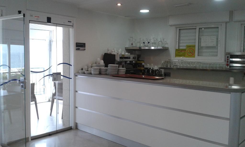 Hotel Playa Cangas do Morrazo Bagian luar foto